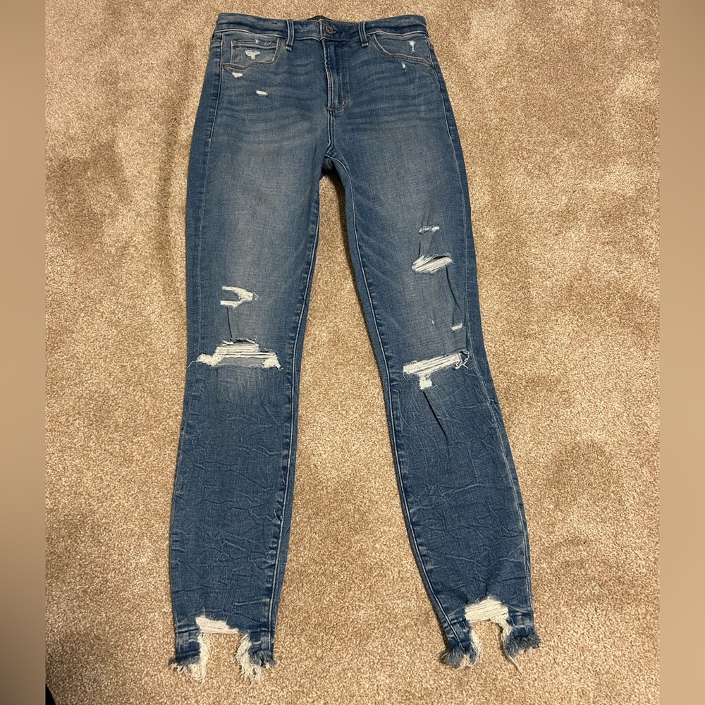 A&F Simone High Rise Ankle Jeans - Picture 2 of 5